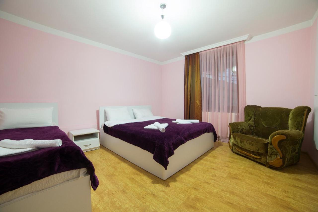 Gogichas Tower Hotel Borjomi Eksteriør billede