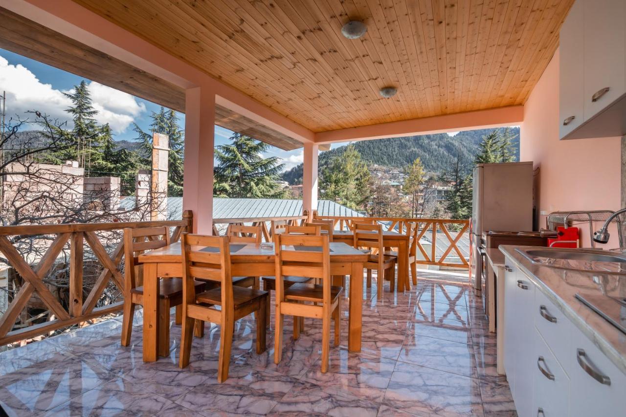Gogichas Tower Hotel Borjomi Eksteriør billede