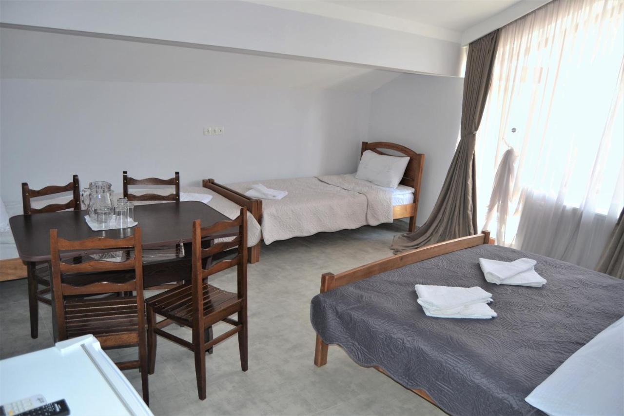 Gogichas Tower Hotel Borjomi Eksteriør billede