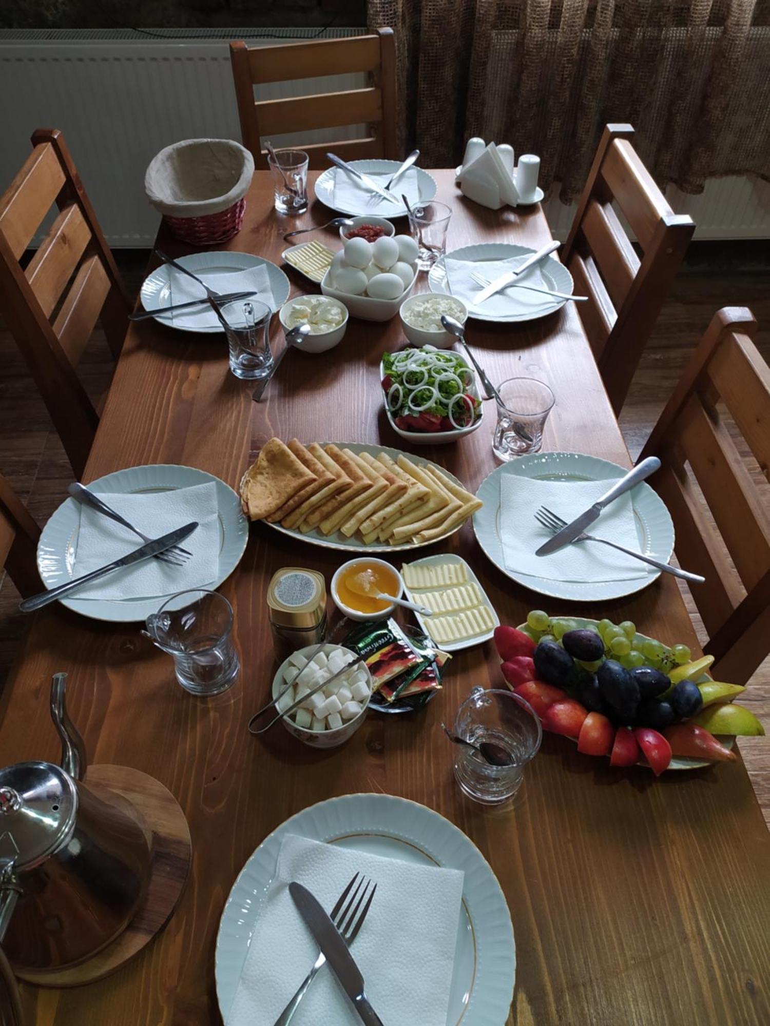 Gogichas Tower Hotel Borjomi Eksteriør billede